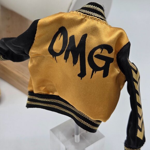 L.O.L. Surprise! O.M.G. Guys Prince Bee Fashion Doll With Accessories - Picture 8 of 8